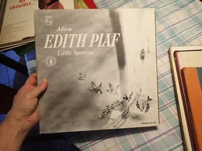 33RPM Philips PCC-208 Edith Piaf – Adieu, Little Sparrow Vinyl Album LP - Imagem 1 de 4