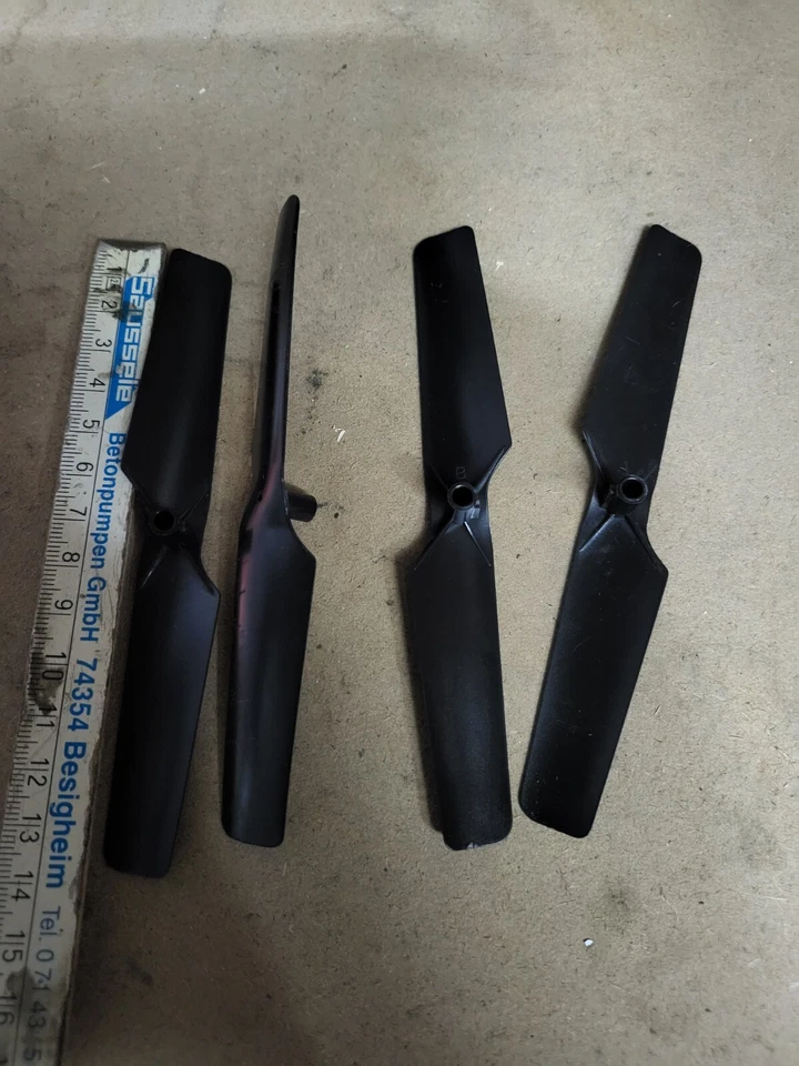 4x Ersatz Propeller für Drohne ca. 13,5cm - Bild 1 von 1
