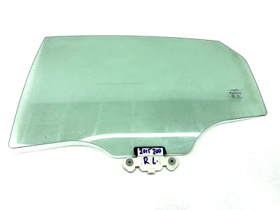 2015-2017 CHRYSLER 200 REAR LEFT SIDE DOOR WINDOW GLASS MOPAR OEM - Image 1 of 4