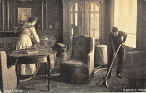 Postal de limpieza de casas barredora al vacío doméstica de Francia. - Imagen 1 de 2