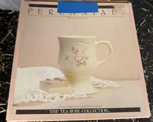 Boxed Set Of 4 Pfaltzgraff TEA ROSE Mugs Pedestal Footed Coffee Cups Made in USA - Picture 1 of 4