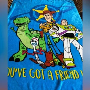 Toy Story 4 Buzz Woody You’ve Got A Friend In Me Push Kids Blanket *Flaw 60/52 - Picture 1 of 9