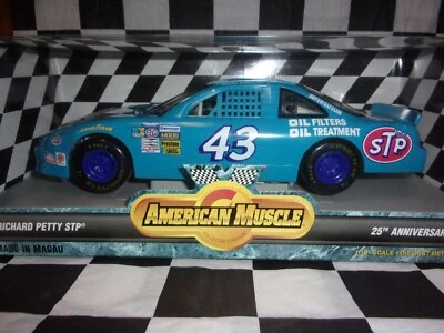1972 Richard Petty #43 STP American Muscle In Scala 1:18 25° Anniversario Ertl - Immagine 1 di 4