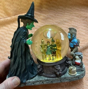 Wizard of Oz Wicked Witch Snow Globe Musical Crystal Ball RARE 1995 Turner Net - Picture 1 of 7