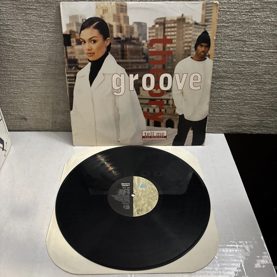 Groove Theory Tell Me 1995 Press 12" Vinyl Record Picture Cover Epic 49 78068 Foto 1 de 4