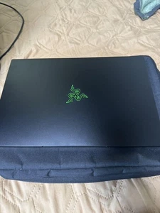 Razer Blade 15 Gaming LaptopPC/RTX3060/16GB/1TBSSD Tested/Good condition - Picture 1 of 6