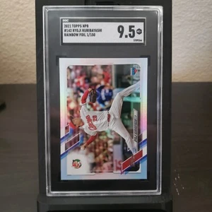 2021 Topps NPB - Rainbow Foil #142 Ryoji Kuribayashi 001/150 (RC) Number 1!!! - Picture 1 of 3