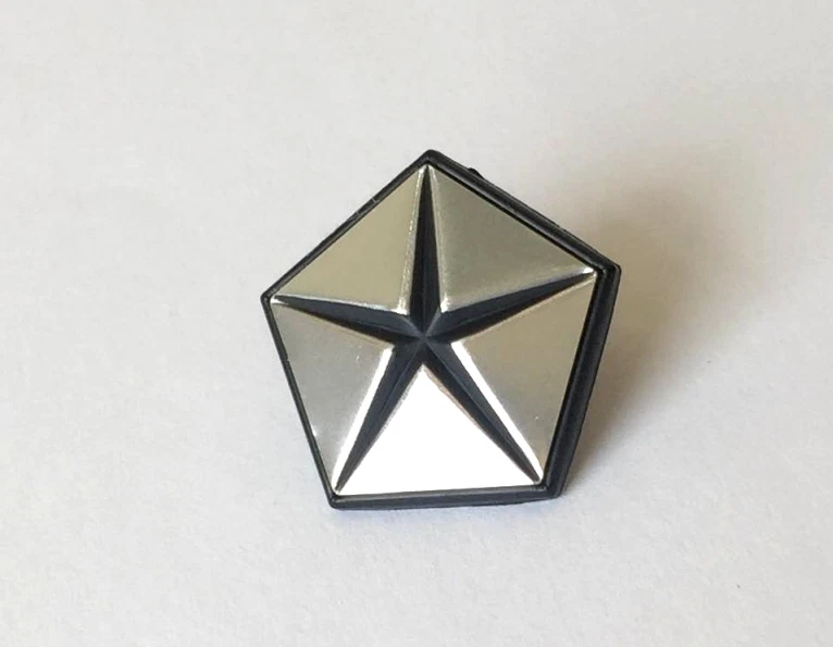 Эмблема MOPAR Pentastar ПОДХОДИТ для Chrysler 1962-75 СЕРЕБРИСТЫЙ значок крыла Dodge Pentastar - Изображение 1 из 4