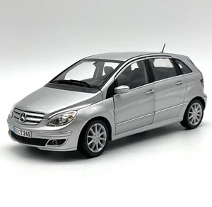 Kyosho Mercedes Benz B Klasse in silber (W245) extrem selten, 1:18, RV05 - Picture 1 of 10