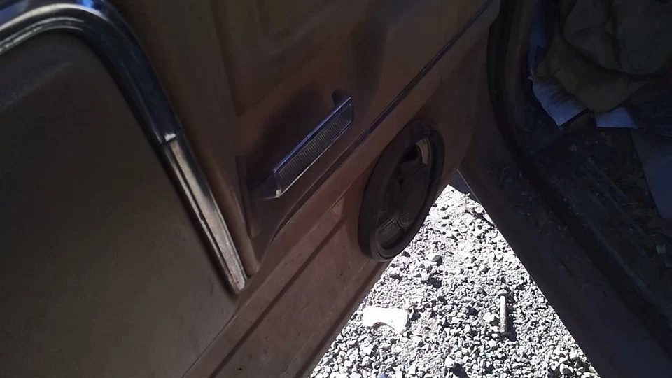F150      1983 Door Handle Interior 30984980 - Image 1 of 4
