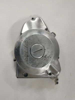 1999 铃木 GZ250 左发动机电机定子 Magneto 保护套 11351-38300 — 第 1/4 张图片