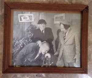 THREE STOOGES WITH SAW - VINTAGE 11"x9" WOOD FRAMED PHOTO - VERY GOOD CONDITION - Picture 1 of 10