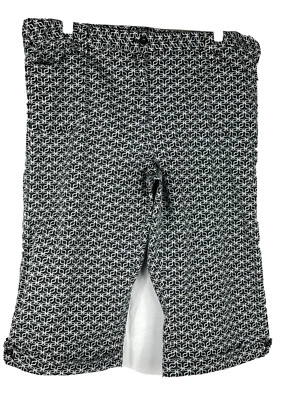 Van Heusen Stretch Extensible Tapered Capri Pants Womens 18 Bulk/White Geometric - Image 1 of 4