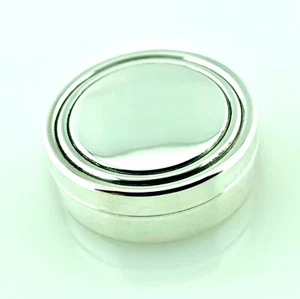 VINTAGE ORIGINAL 800 SILVER PILL HOLDER 35MM COLLECTIBLE ROUND BOX - Picture 1 of 7