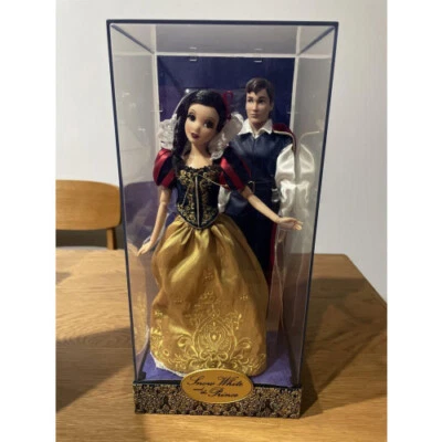 Snow White Disney Fairy Tale Designer Collection - Image 1 of 4