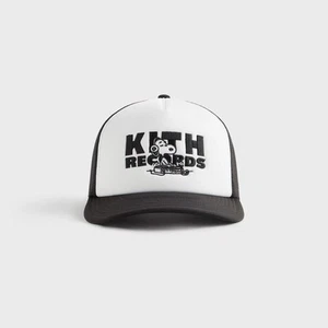 Camionero Kith for Peanuts Kith Records Nolan de espuma de polietileno - Imagen 1 de 1