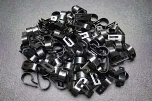 PACK DE 100 ABRAZADERAS DE CABLE 3/4 NYLON NEGRO RESISTENTE A LOS RAYOS UV MANGUERA CABLE ELÉCTRICO BCC34 - Imagen 1 de 4