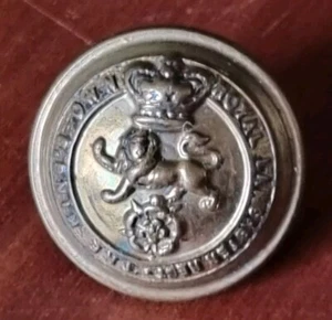 Original Victorian British Army KINGS OWN ROYAL LANCASTER REGIMENT BUTTON 18mm - Picture 1 of 2