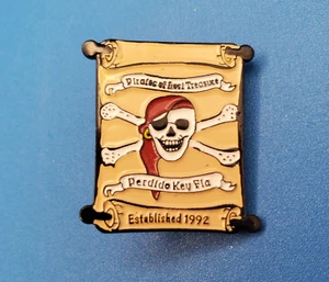 Pirates of Lost Treasure Perdido Key Florida Anstecknadel gegründet 1992 - Bild 1 von 2