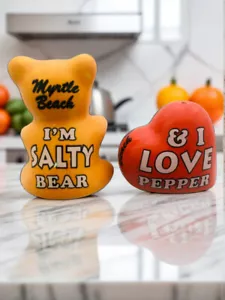 Bear Heart Salt & Pepper Shakers Set collectibles Ceramic Orange Bear - Picture 1 of 2