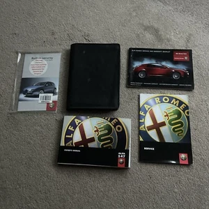 Alfa Romeo 147 Owners Handbook And Service Book Pack fast postage - Picture 1 of 15