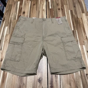 Levi Shorts Mens 40 Beige Khaki Carrier Cargo Pockets 9" Inseam Workwear NWT - Picture 1 of 8