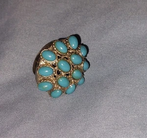 Vintage Fashion Costume Jewelry Turquoise Silver Tone Ring Sizeable - Picture 1 of 10