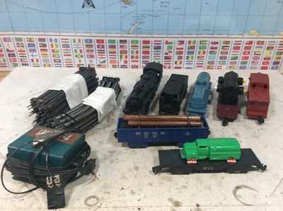 MARX  400  Steam Engine SET , Tracks , 5 freight cars  027 - Image 1 of 4