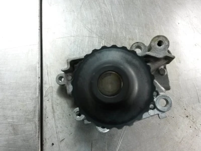 Bomba de refrigerante de agua de 2004 Mitsubishi Galant 2.4 Foto 1 de 4