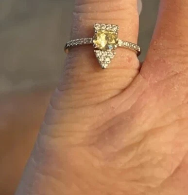 Bomb вечеринки RBP5536 «Царственная стрела» лимон CZ родия кольцо размер 7 новый женщин - Изображение 1 из 3