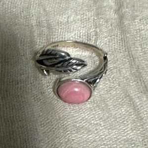 Anillo envolvente de hojas de plata 925 con piedra caracola rosa tamaño ajustable 7,5 caja de regalo gratis - Imagen 1 de 4