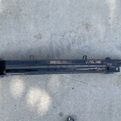 Barra de impacto refuerzo parachoques trasero deportivo Mitsubishi Outlander 11-23 6410C020 Foto 1 de 4