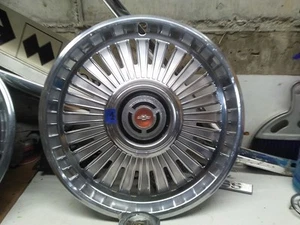 1965 Chevy 14 Inch Hubcaps X 4 -Chevelle-Malibu-El camino - Picture 1 of 5