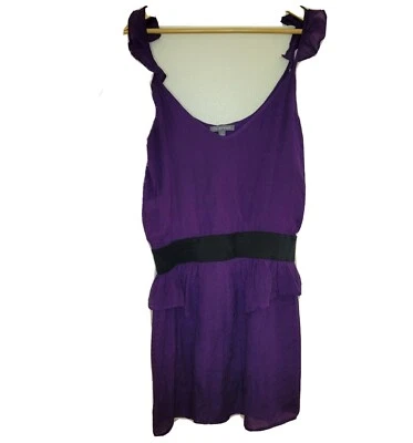 Vestido Tinley Road Púrpura Cintura Caída Talla Mediana Volantes Correa Negro Cintura Elástica Foto 1 de 4