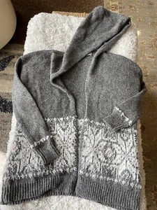 Abercrombie Kids Girls Sz. M Gray Design Hooded Cardigan Sweater ( Longer) - Picture 1 of 11
