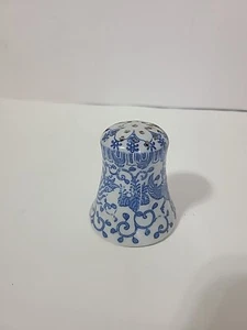 SALT SHAKER - Picture 1 of 1