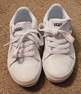 Furgonetas blancas para niños 12,5 Foto 1 de 4