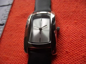 Avon Ladies Quartz Watch - Purple - Picture 1 of 3