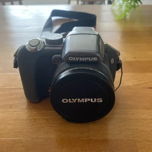 Olympus SP-550UZ 7.1MP Digital Camera with case - Picture 1 of 5