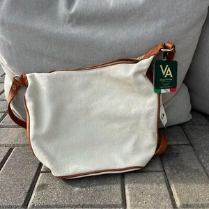 Bandolera de cuero con panel de paja VALENTINA blanca hecha en Italia - Imagen 1 de 15