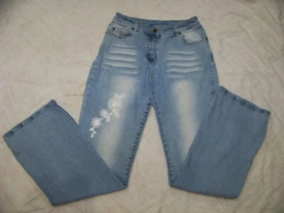 Pantalones de mezclilla Newport News colección jeanology con apliques florales de encaje - talla 4 Foto 1 de 4