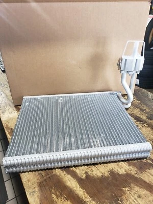EVAPORATOR FOR JEEP GRAND CHEROKEE L 2021 TO 2025 PART # 68542642AB - Image 1 of 4