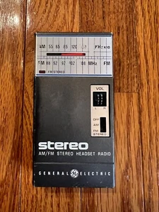 Vintage GENERAL ELECTRIC 7-1610A AM/FM Stereo handheld headset radio. TESTED! - Picture 1 of 7