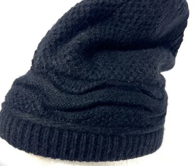 豆豆袜帽针织头骨帽黑色带凸起设计 70% 丙烯酸全新外观! — 第 1/4 张图片