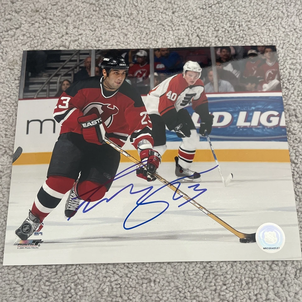 Foto autografiada de Scott Gomez 8x10 New Jersey Devils Pride of Alaska NHL hockey Foto 1 de 1