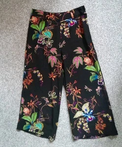 BLACK SUMMER TROPICAL FLORAL WIDE-LEG PANTS, LEFT SIDE ZIP-BUTTON, SIZE 6 ☆ H&M - Picture 1 of 17