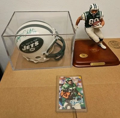 Wayne Chrebet Lot Signed Jets Mini Helmet With Card And Danbury Mint Figure - Image 1 of 4