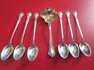 7 pcs Antique - CHANTILLY 1895 - GORHAM - STERLING - DESSERT SPOONS & SIFTER - Picture 1 of 9