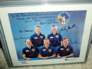 Signiertes Foto von Crew Space Shuttle ATLANTIS STS-27 NASA Rockwell Intl Dezember 1988 - Bild 1 von 12
