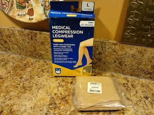 Medizinische Kompressions-Legwear Kniehohe Strümpfe mit geschlossener Spitze Beige Large 1 Paar - Bild 1 von 17
